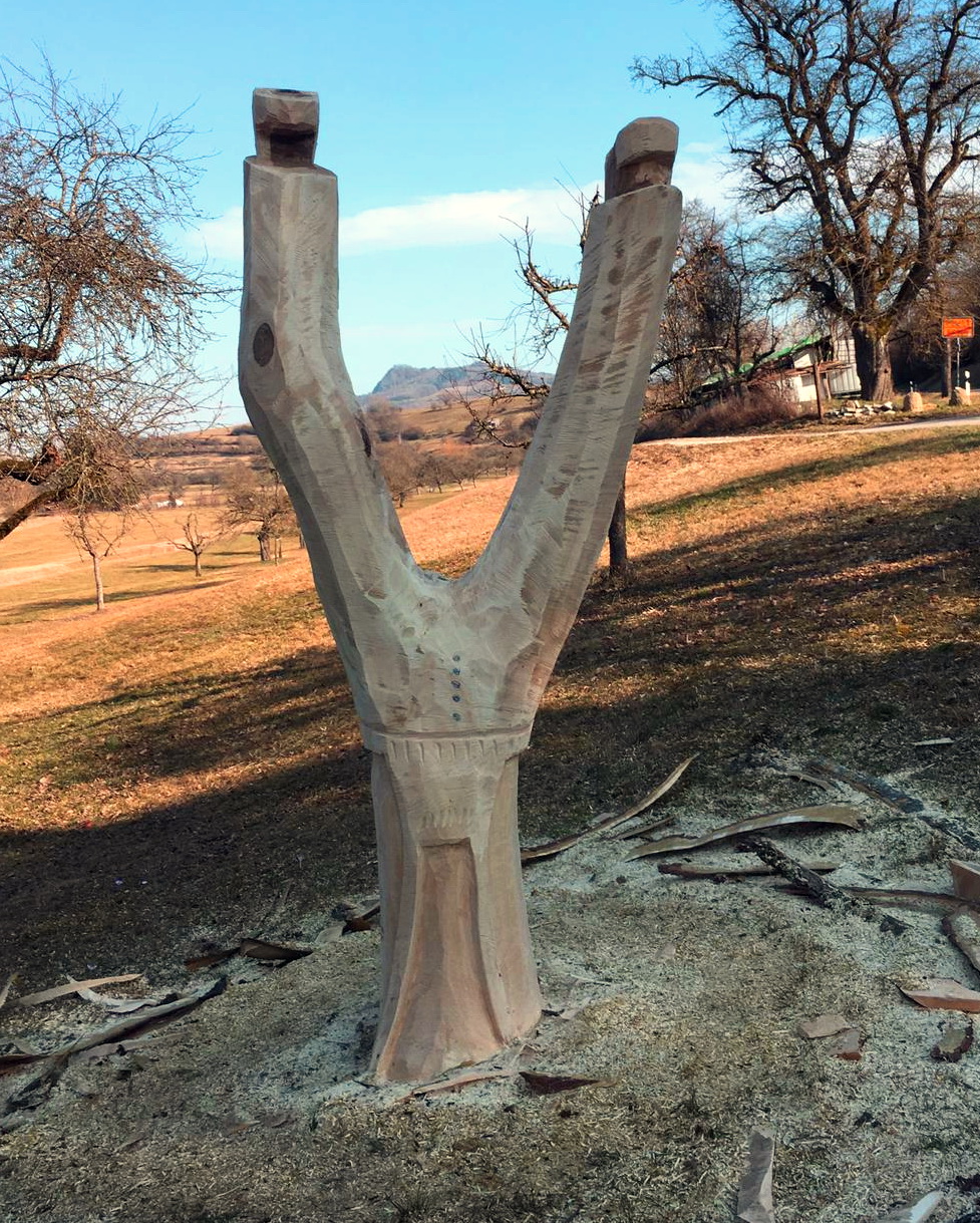 Skulptur "Kopf im Sand"
